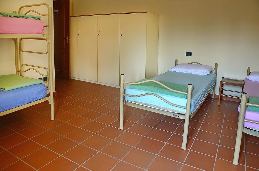 Ostello Palazzo Pierantoni Foligno Eksteriør billede