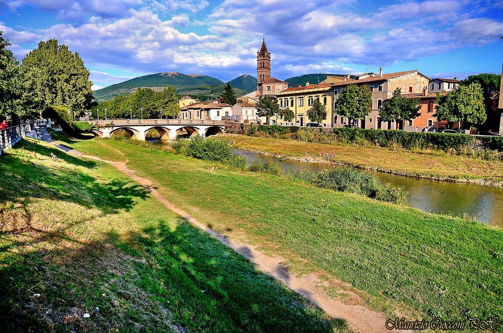 Ostello Palazzo Pierantoni Foligno Eksteriør billede
