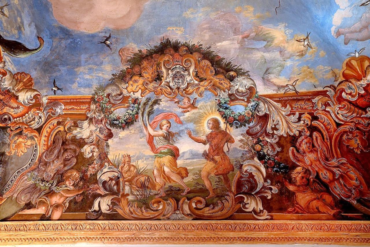 Ostello Palazzo Pierantoni Foligno Eksteriør billede
