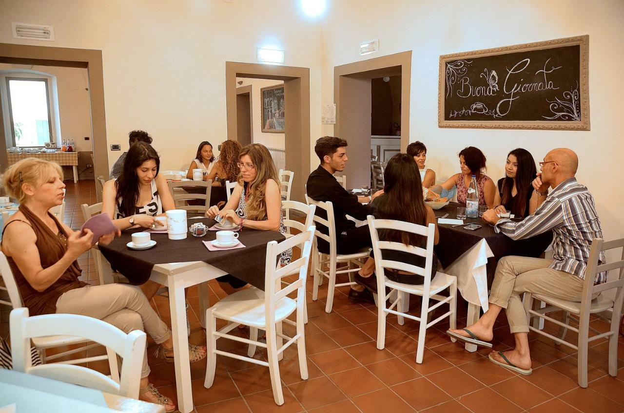 Ostello Palazzo Pierantoni Foligno Eksteriør billede