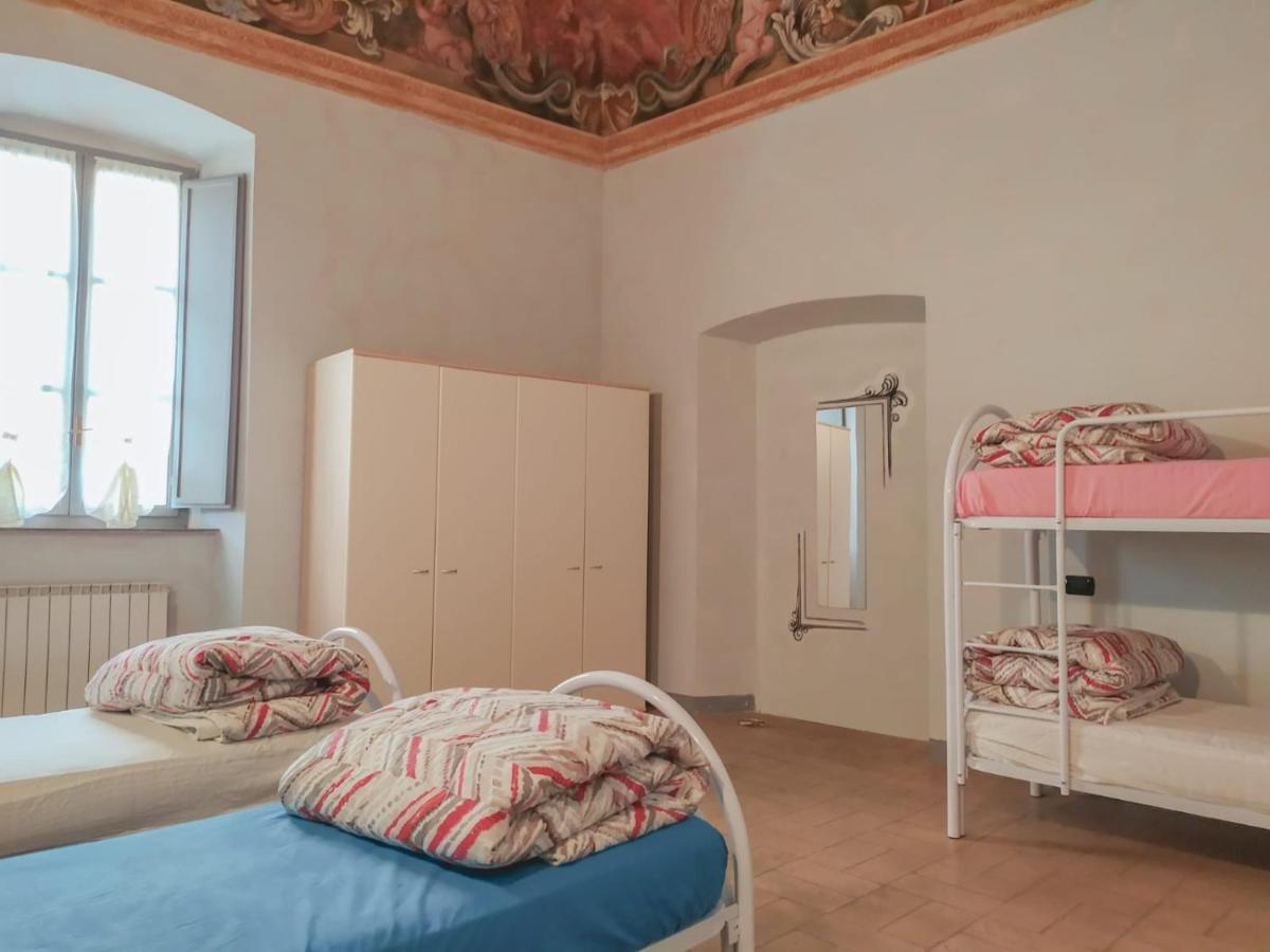 Ostello Palazzo Pierantoni Foligno Eksteriør billede